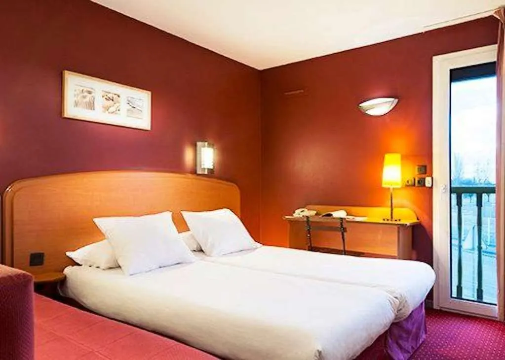Sky Hotel Goussainville Charles De Gaulle